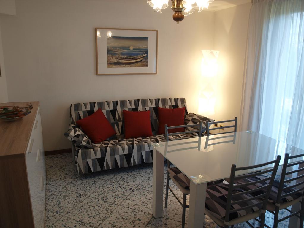 Apartment Maria & Patrizio Lignano Sabbiadoro Room photo